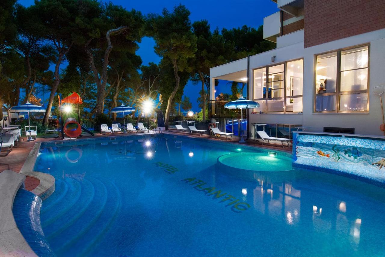 Hotel Atlantic Giulianova Exterior foto